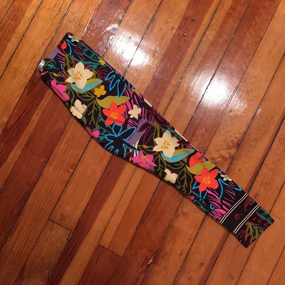 Johnny Was Bright Floral “Wild Legging” Size S - Unworn, NWT - Picture 4 of 7